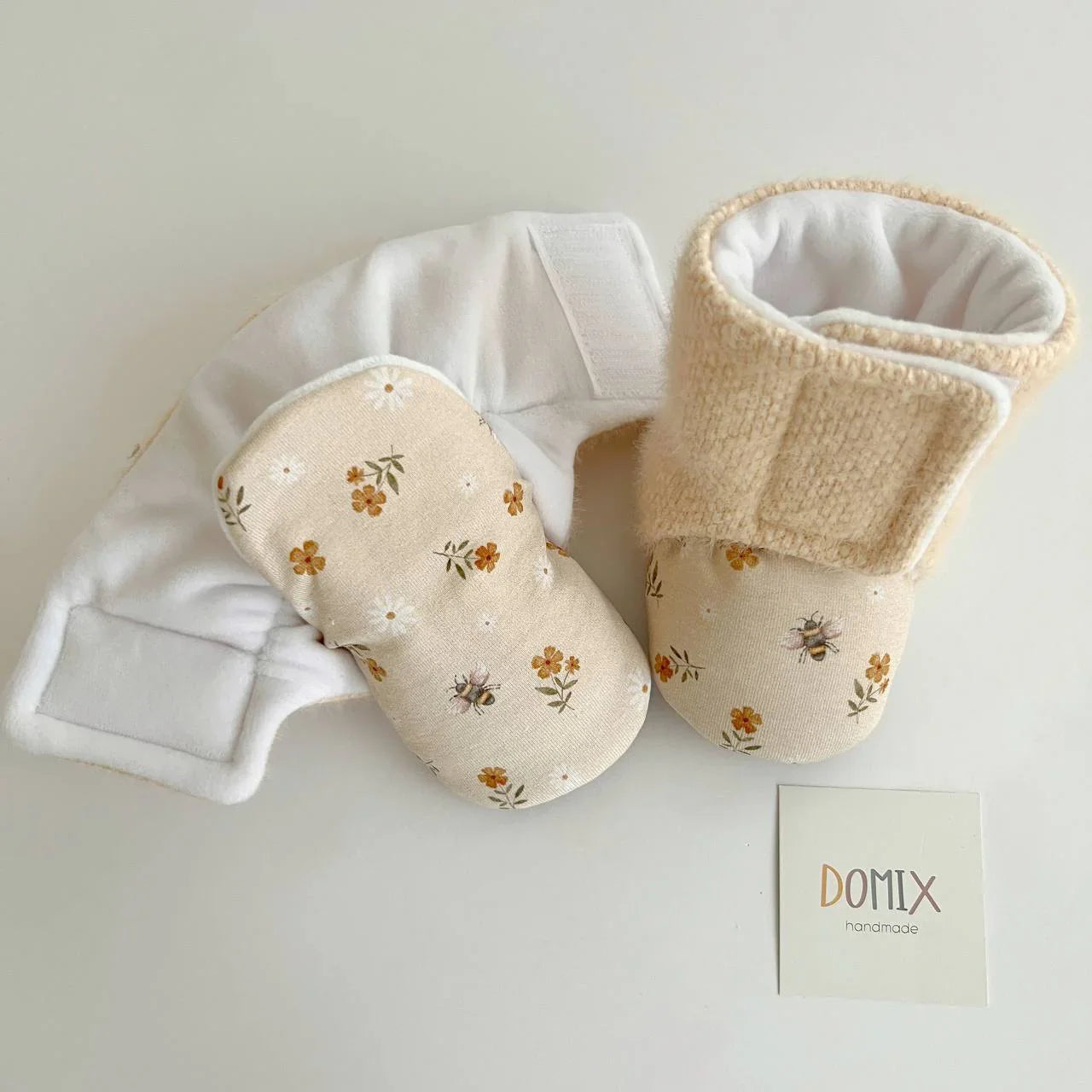 Boots Flowers - Domix