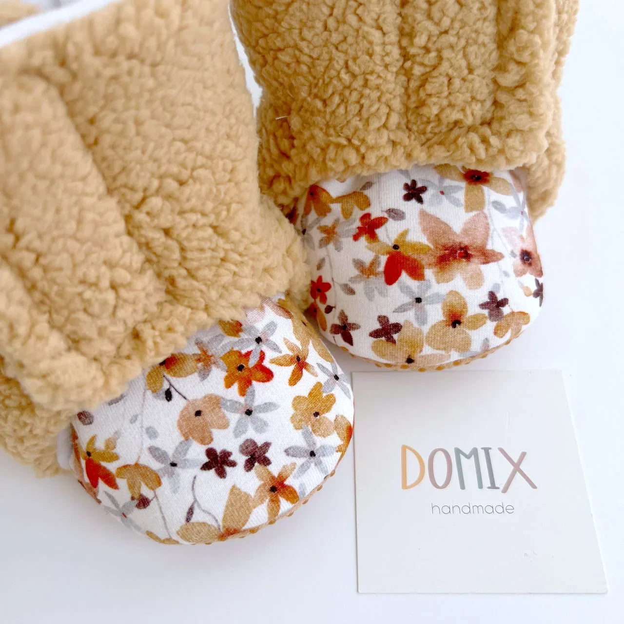 Boots Flowers - Domix