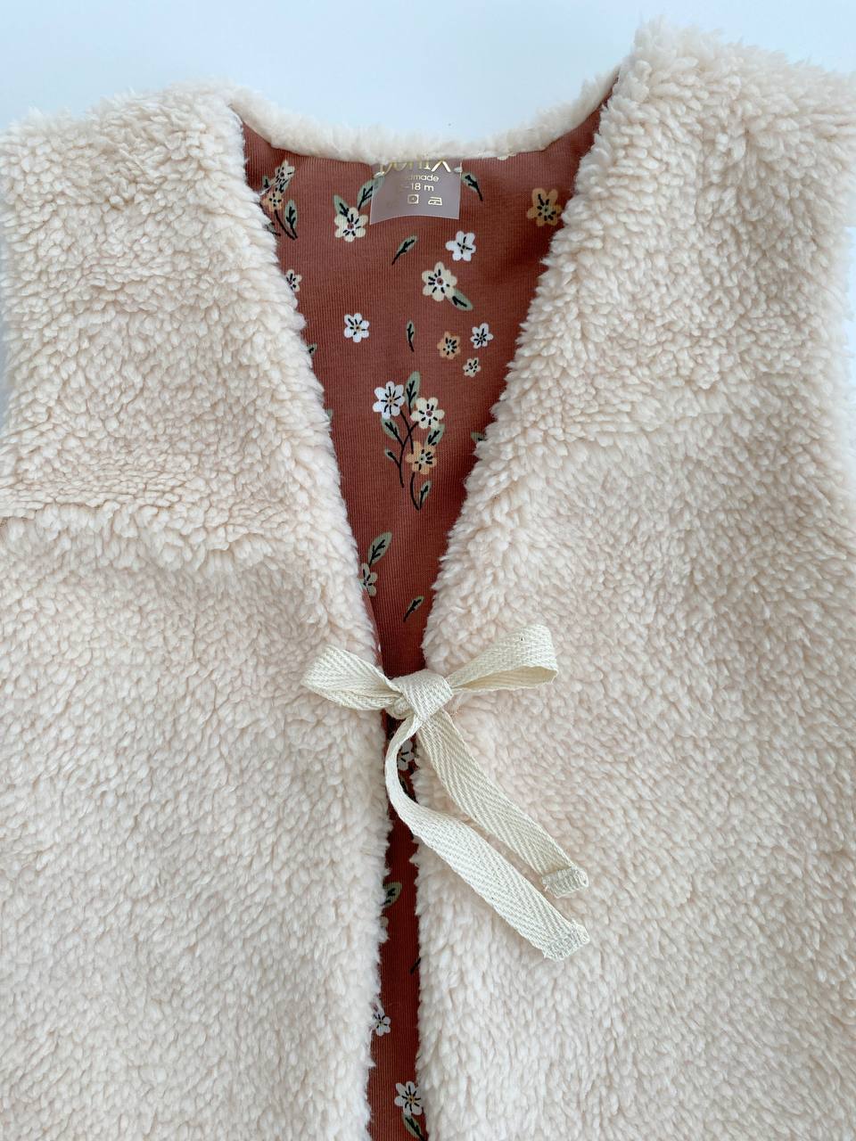 Reversible Teddy Vest – Floral Lining