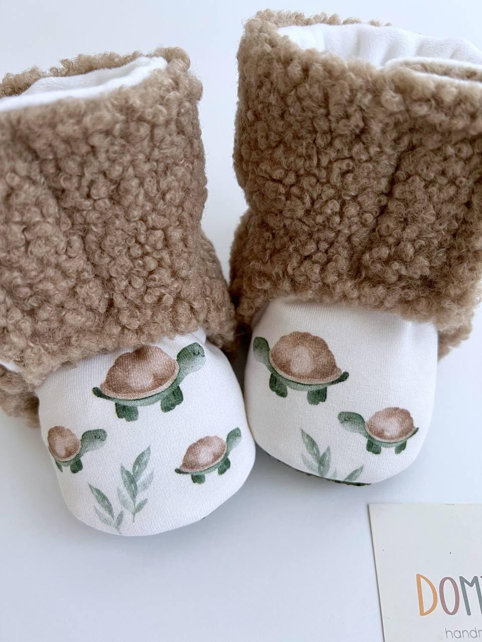 Turtle Baby Booties – Handmade Warm Booties for Babies (0–24 months) - Domix