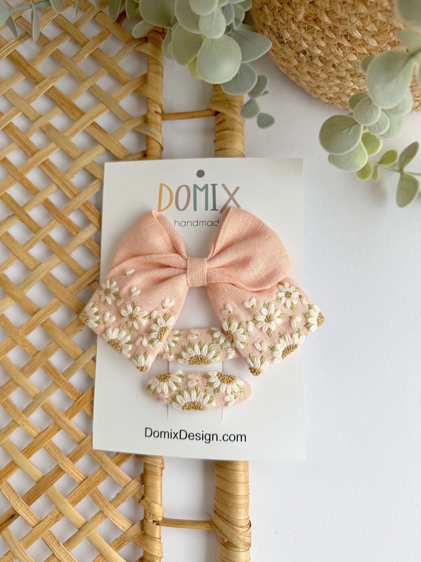 The Embroidery Edit - Domix