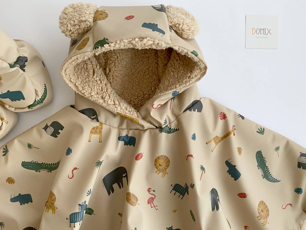 🦒 Safari Waterproof Poncho – Handmade Rain Protection with Style