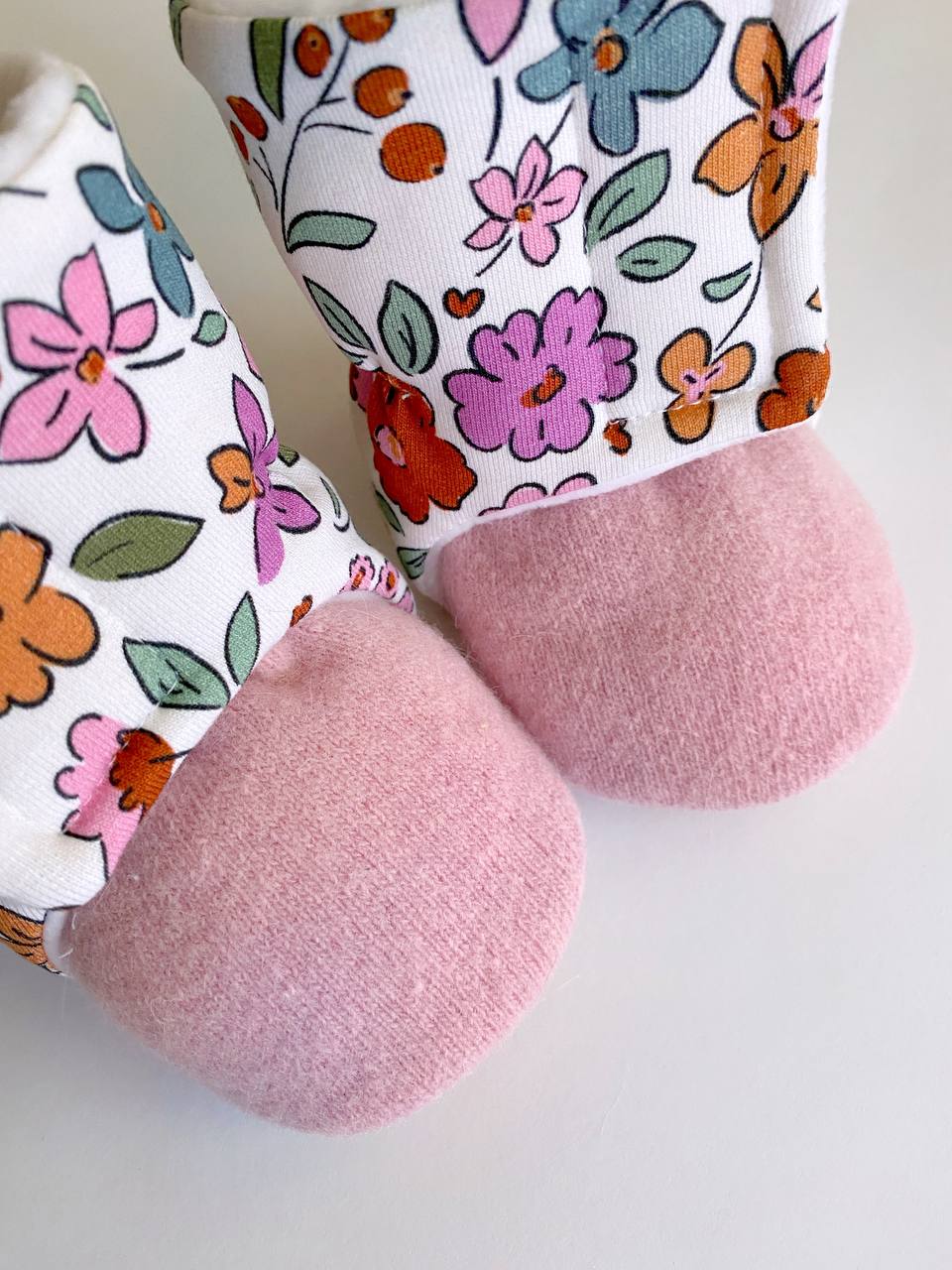 Blumen-Babyschuhe – Weich, handgemacht