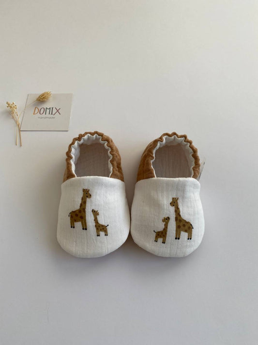 Chaussons faits à la main pour bébés et tout-petits – Chaussons en mousseline de coton doux à imprimé girafe