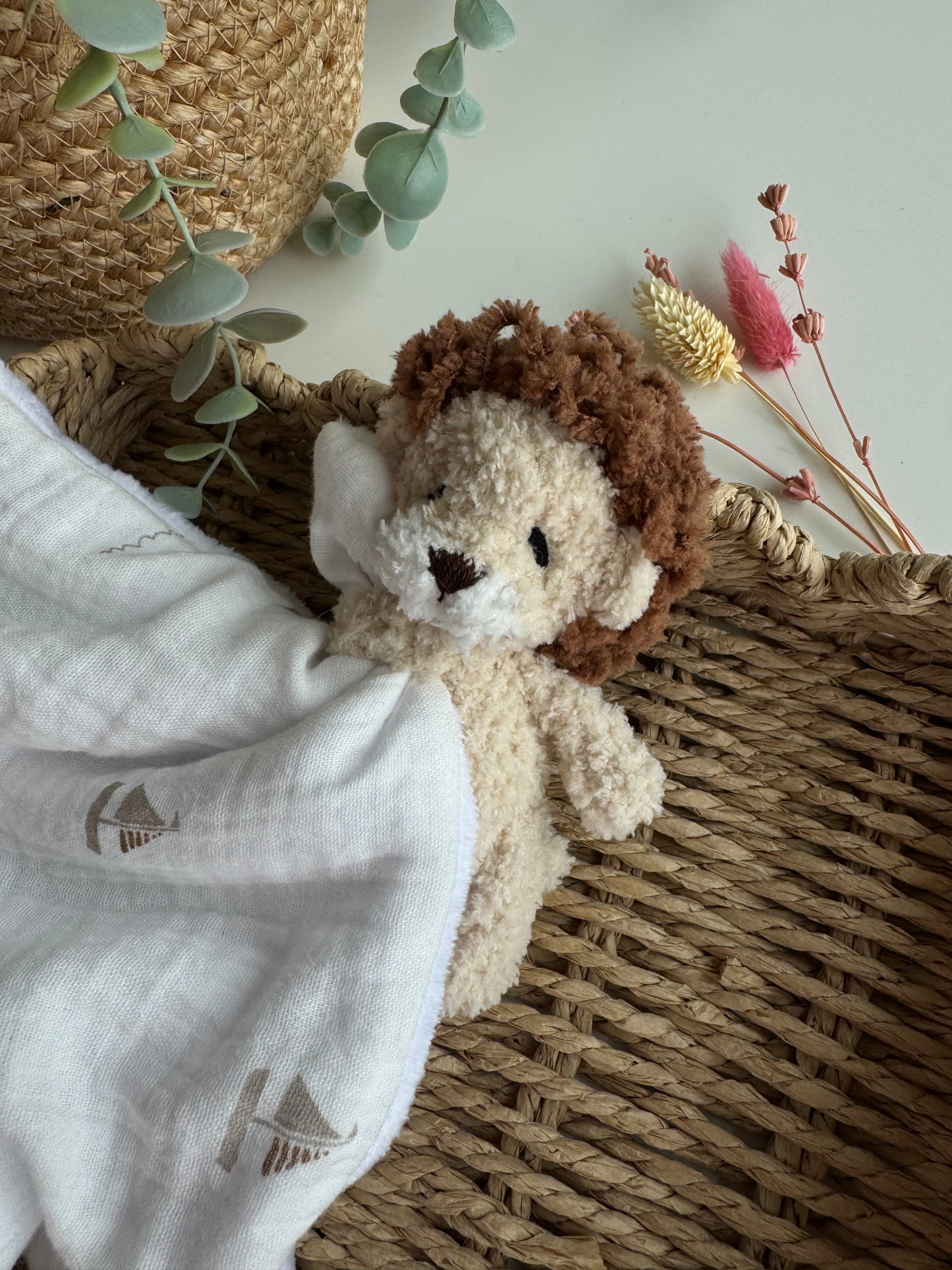 Lion Baby Lovey – Plush Toy with Muslin Comfort Blanket (CE Certified)