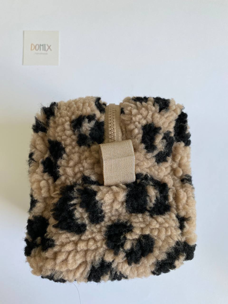 Trousse de Toilette Beige Léopard Teddy – Pochette Maquillage avec Doublure Imperméable | DOMIX
