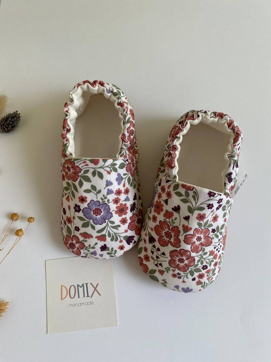 Chaussons bébé et enfant en coton faits main – Édition florale