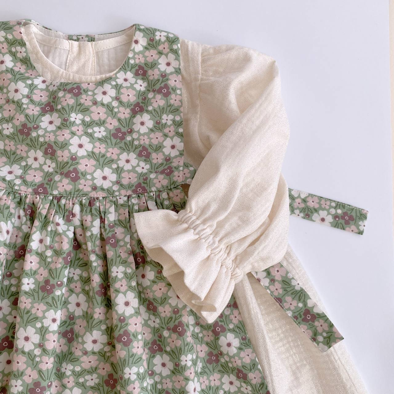 Floral Baby Girl Dress – Handmade in Switzerland | Domix
