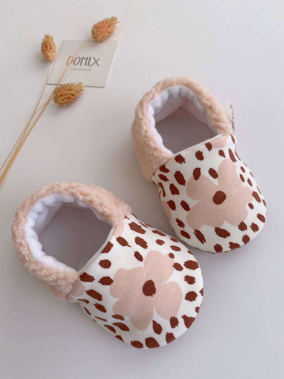 🌸 Floral Baby Slippers – Handmade Softness for Little Feet