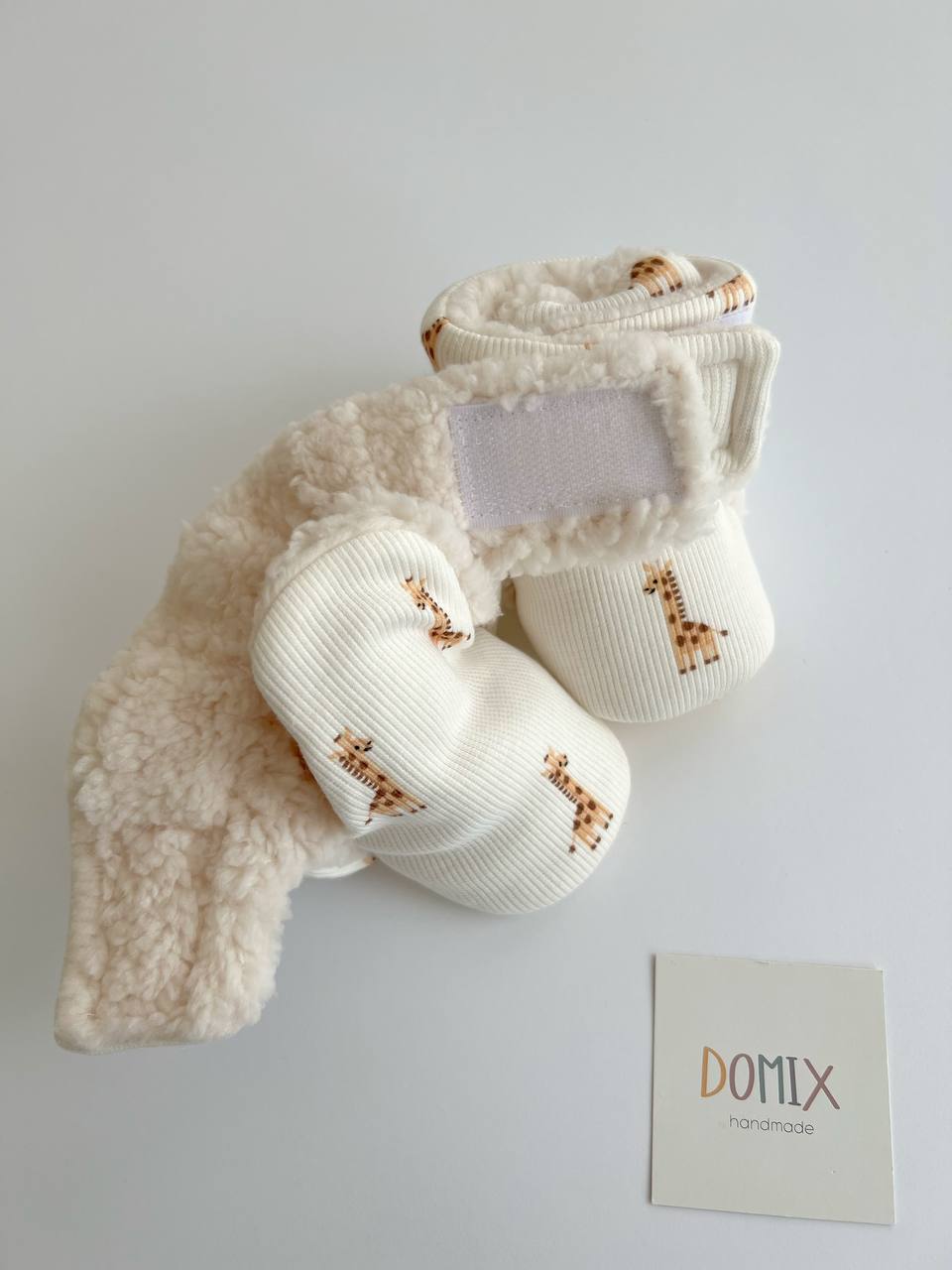 🦒 Giraffe Baby Booties – Soft Handmade Warmth