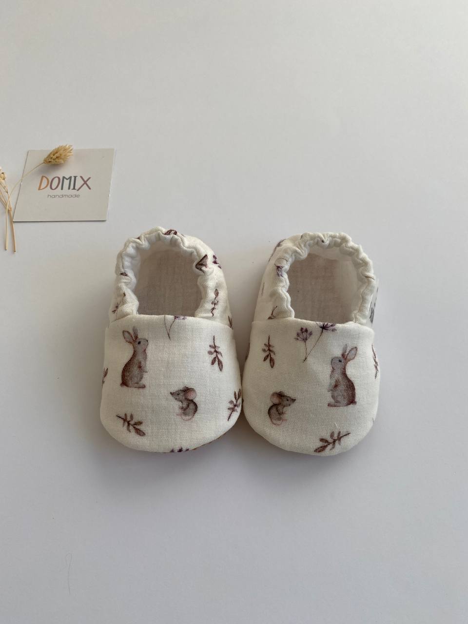 Handmade Baby Muslin Booties – Soft Cotton Newborn Slippers with Bunny Print